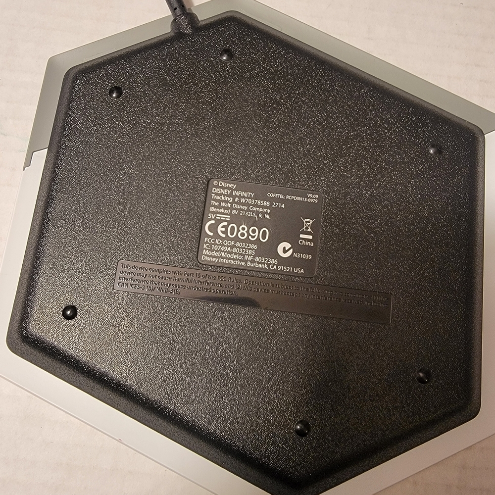 DISNEY Infinity Portal Base Pad - Picture 3 of 3